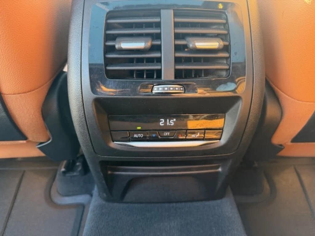 BMW X3 I * M-Package* * HeadUp* AвтоКредит* (ЦЕНА ДО БГ), снимка 16 - Автомобили и джипове - 53771207