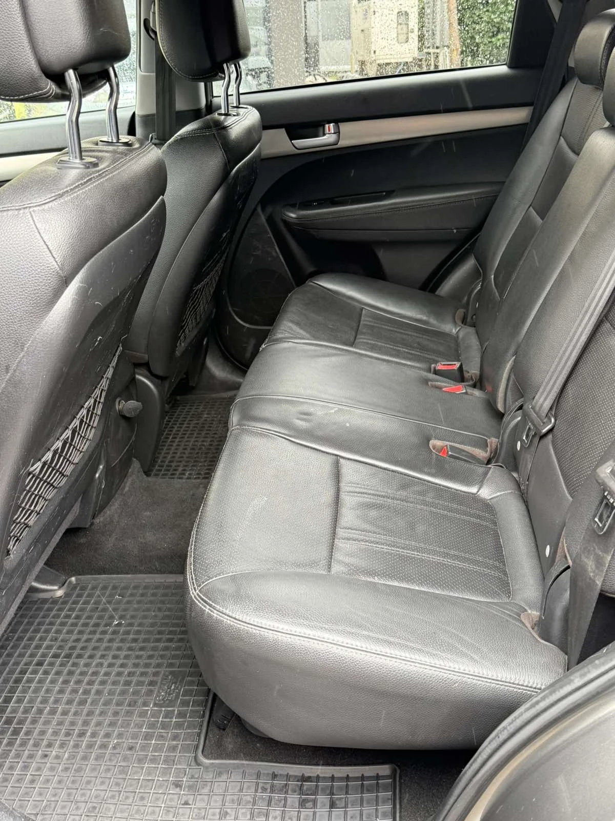 Kia Sorento 2.2 CRDI, снимка 2 - Автомобили и джипове - 54076504