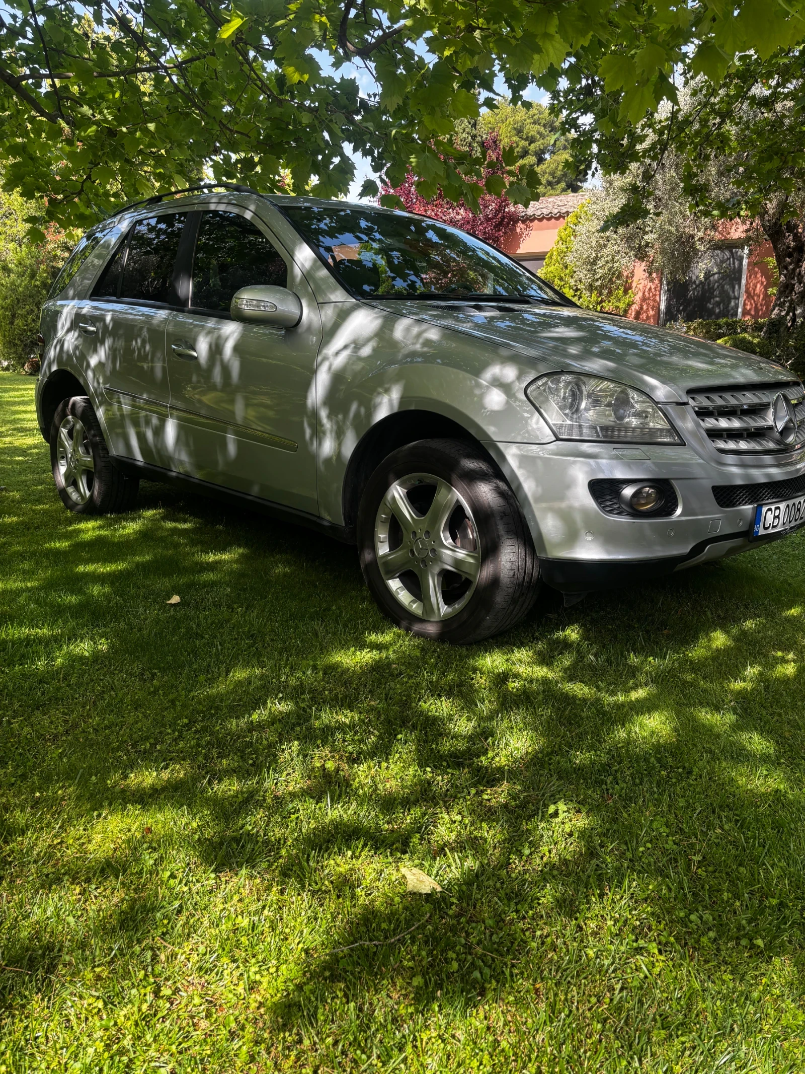 Mercedes-Benz ML 320, снимка 2 - Автомобили и джипове - 54794146