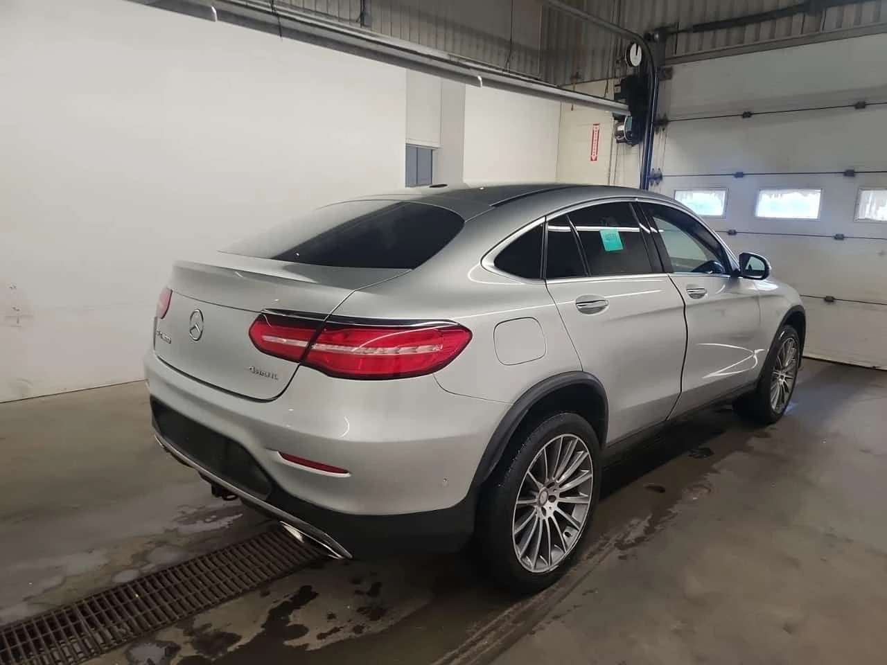 Mercedes-Benz GLC * 300 * CARFAX * ЦЕНА ДО БГ, снимка 3 - Автомобили и джипове - 54903031