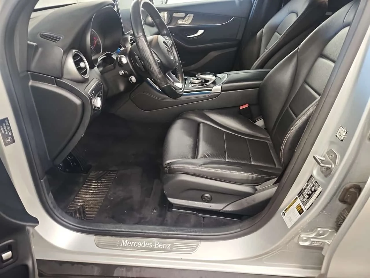 Mercedes-Benz GLC * 300 * CARFAX * ЦЕНА ДО БГ, снимка 11 - Автомобили и джипове - 54903031