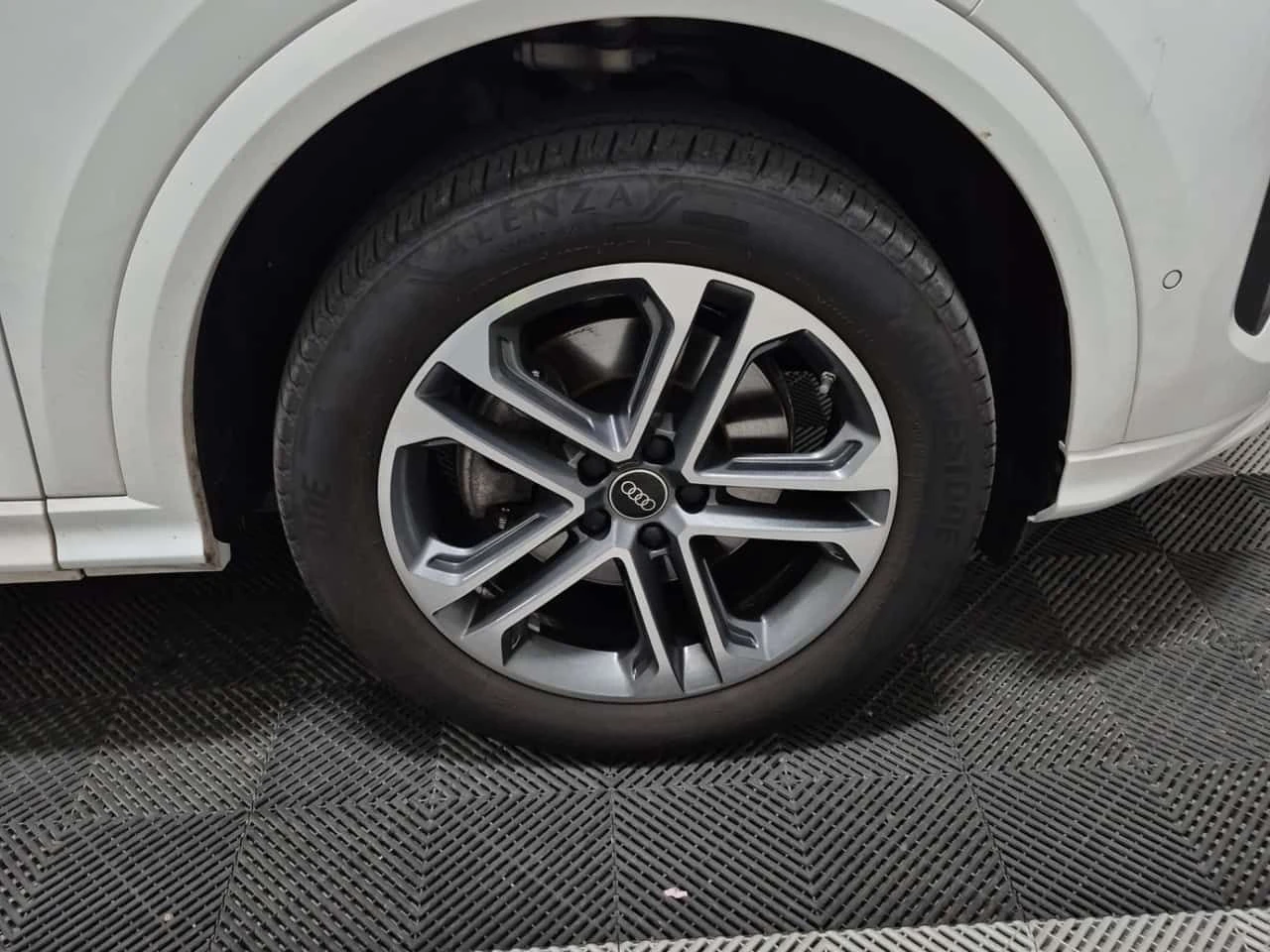 Audi Q5 * 2.0 TFSI quattro * АВТОКРЕДИТ* , снимка 17 - Автомобили и джипове - 54986214