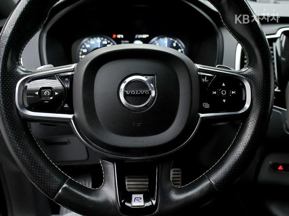 Volvo Xc90 T6 R-DESIGN HEAD UP/PANORAMA/360CAM/, снимка 11 - Автомобили и джипове - 55392226