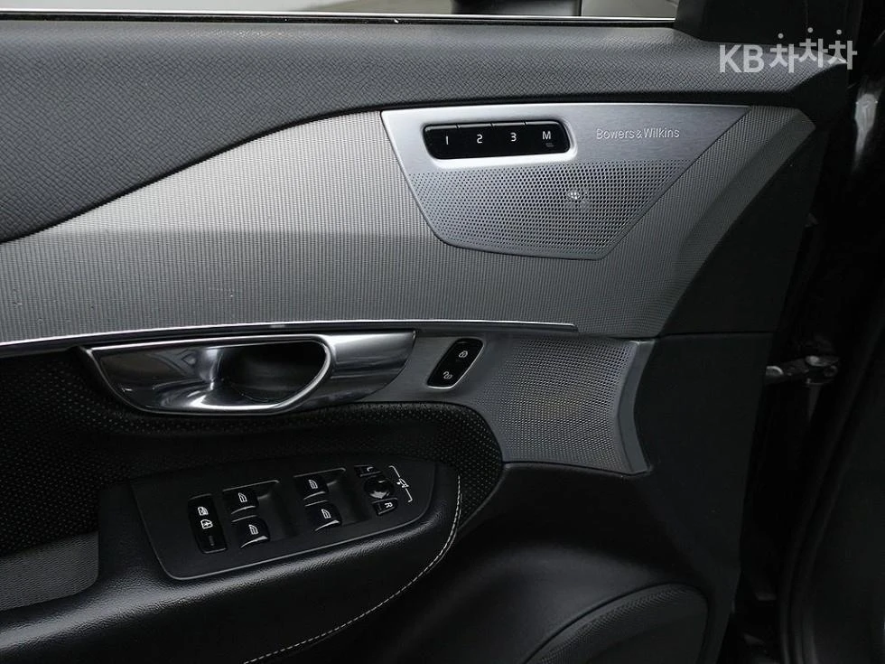 Volvo Xc90 T6 R-DESIGN HEAD UP/PANORAMA/360CAM/, снимка 10 - Автомобили и джипове - 55392226