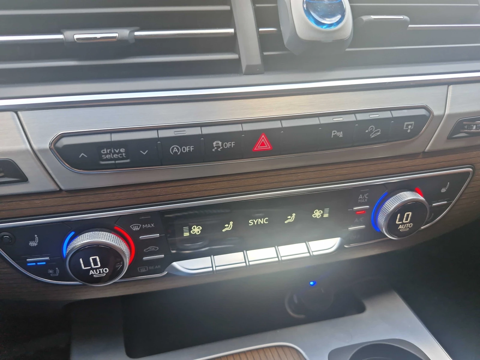 Audi Q7 * 3.0T Progressiv * АВТОКРЕДИТ * , снимка 10 - Автомобили и джипове - 55948621