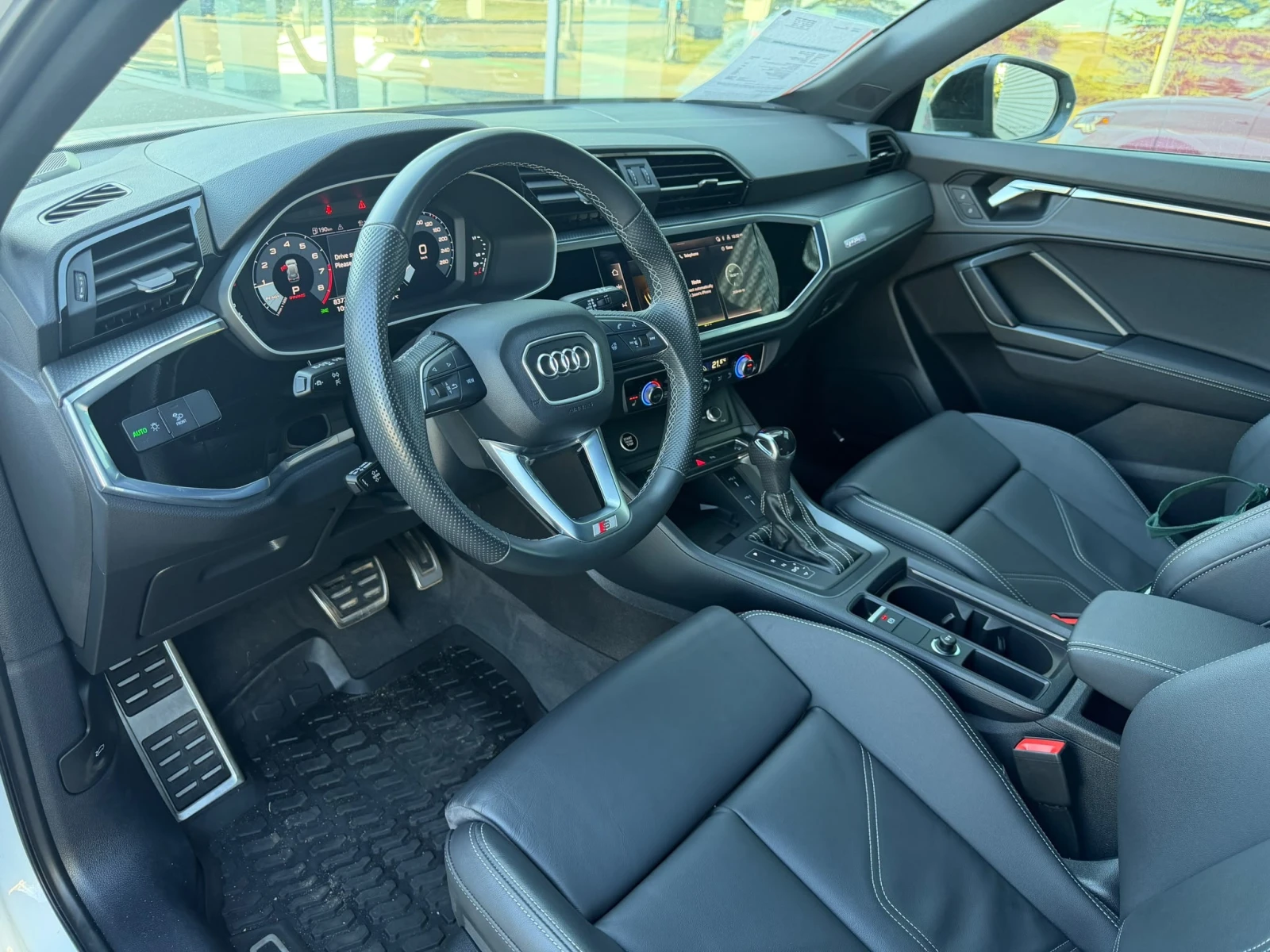 Audi Q3 * Progressiv * АВТОКРЕДИТ БЕЗ ПЪРВОНАЧАЛНА ВНОСКА*, снимка 5 - Автомобили и джипове - 56151103