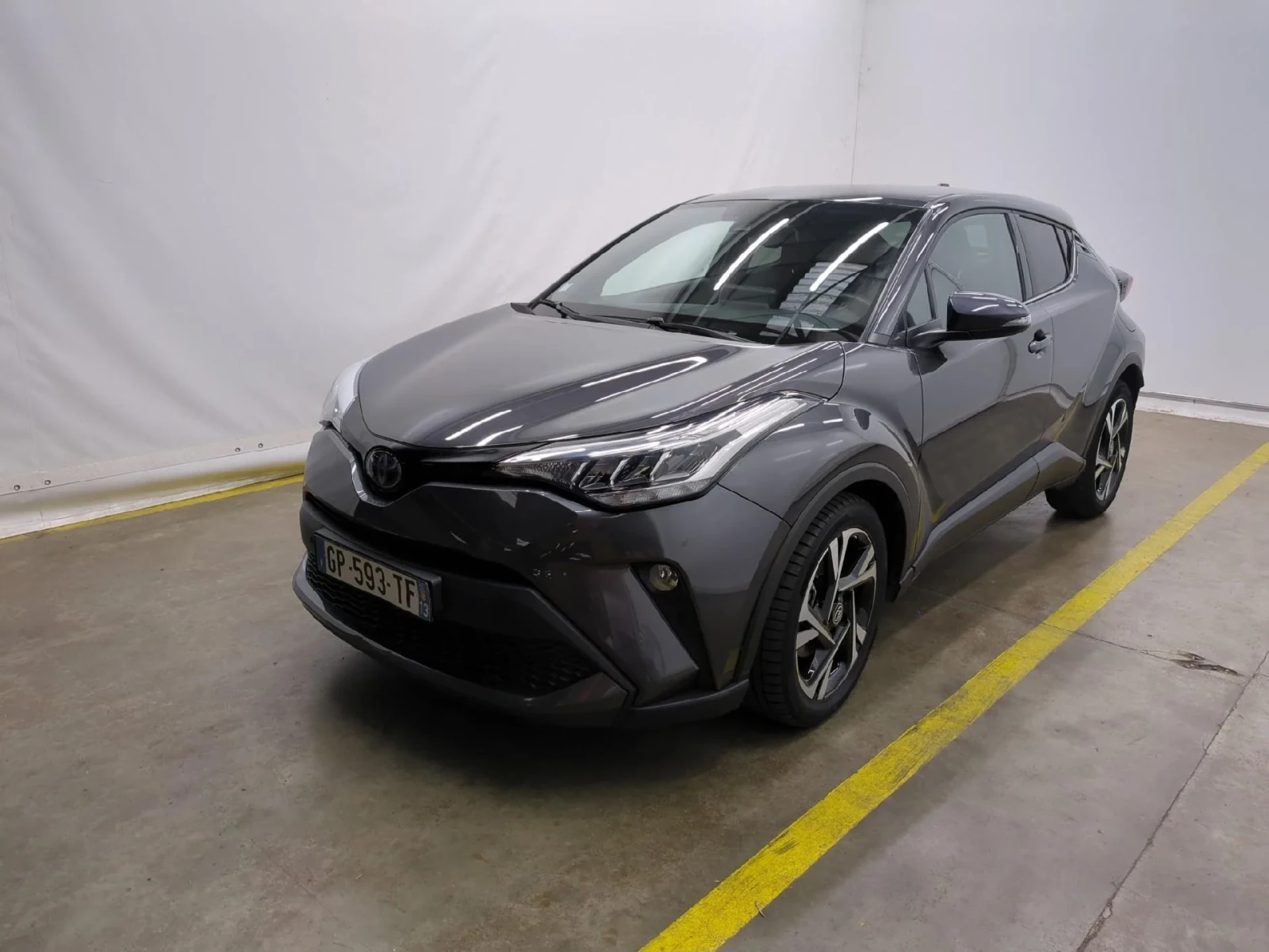Toyota C-HR 1.8 HYBRID LED CAMERA NAVI, снимка 2 - Автомобили и джипове - 56306537
