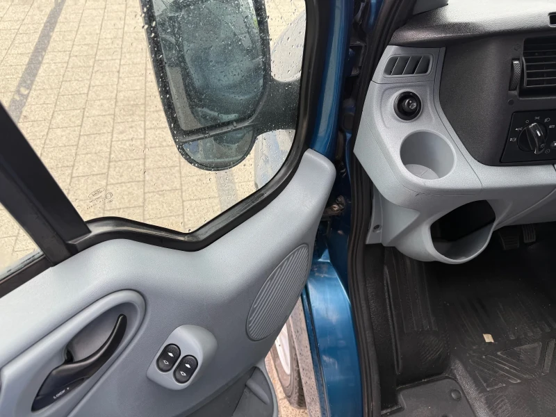 Ford Transit 2.4TDCI 140к.с. Товаропътнически 5-местен Клима , снимка 11 - Бусове и автобуси - 49674960