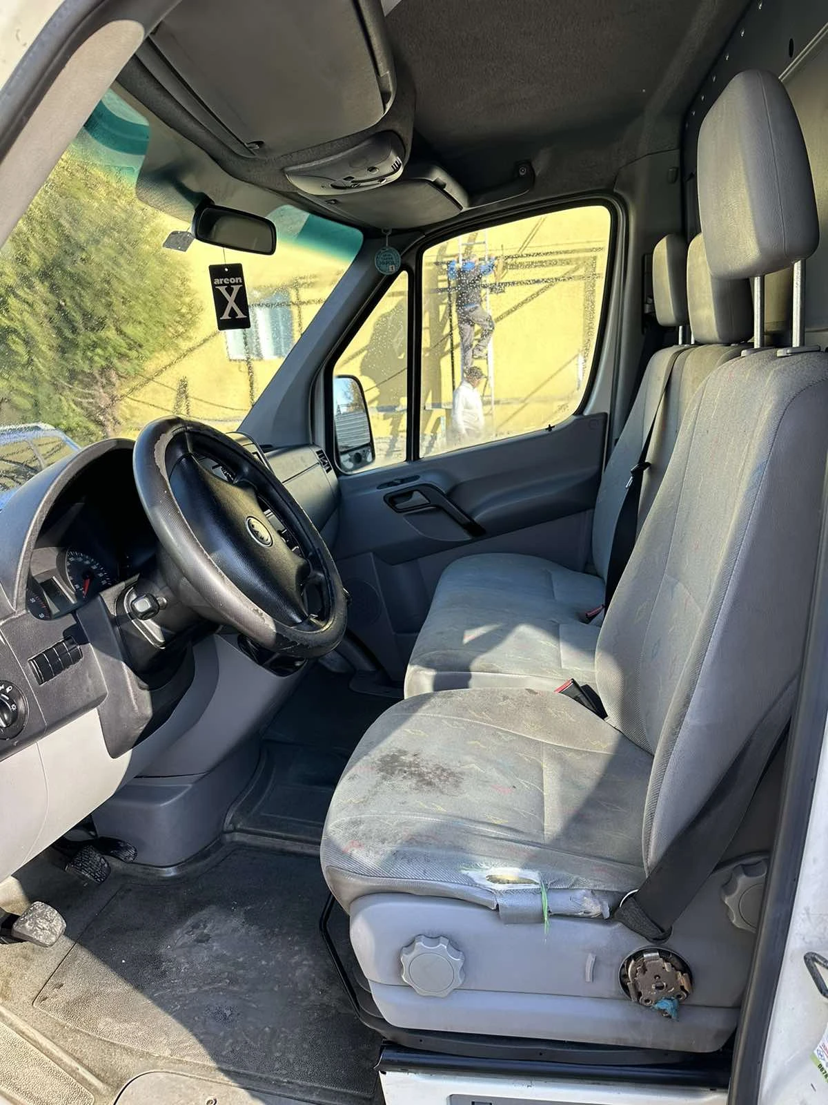 VW Crafter 2.5 TDI, L3H3 MAXI - изображение 8