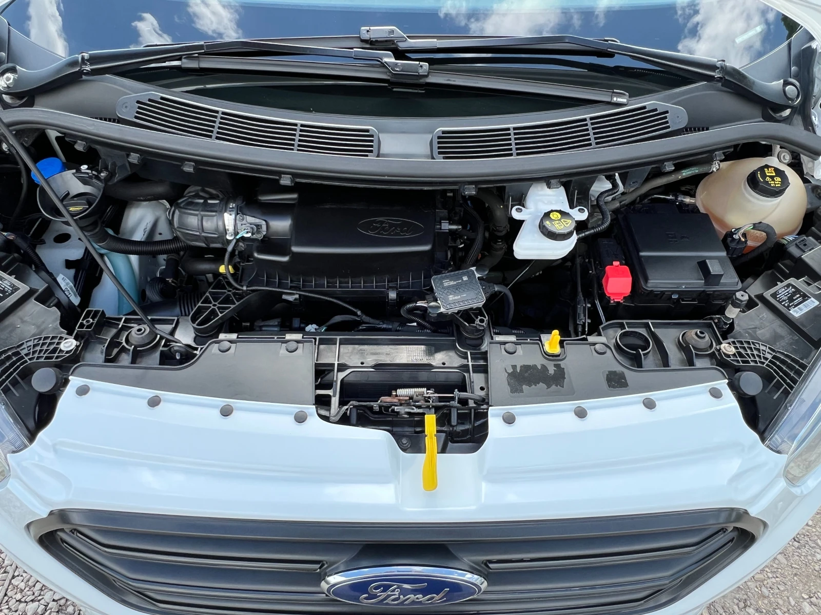 Ford Transit 2.0TDCi ДЪЛГА БАЗА/3-МЕСТЕН/LED/PDC/Серв. история/ - изображение 9