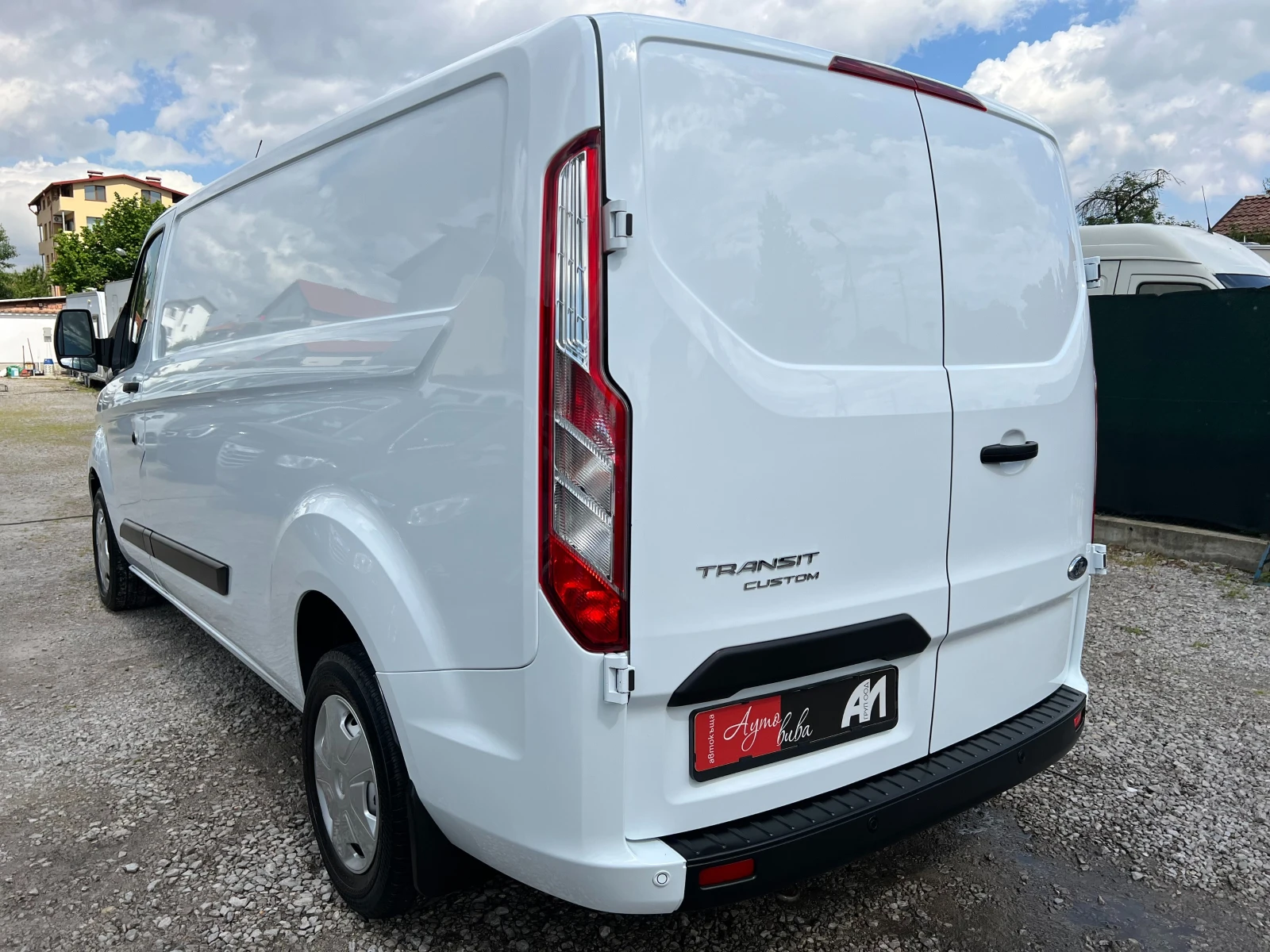 Ford Transit 2.0TDCi ДЪЛГА БАЗА/3-МЕСТЕН/LED/PDC/Серв. история/ - изображение 3
