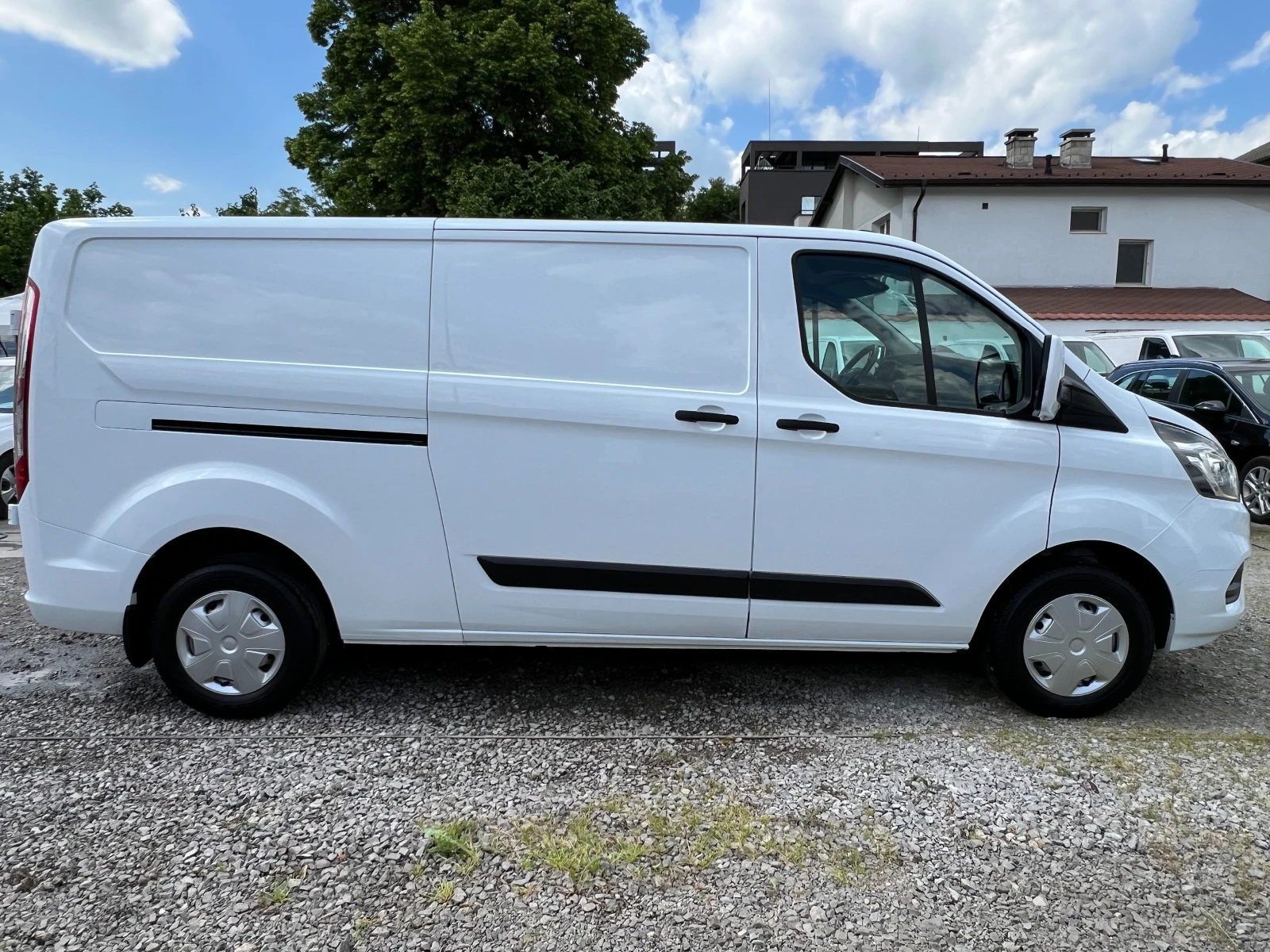 Ford Transit 2.0TDCi ДЪЛГА БАЗА/3-МЕСТЕН/LED/PDC/Серв. история/ - изображение 5