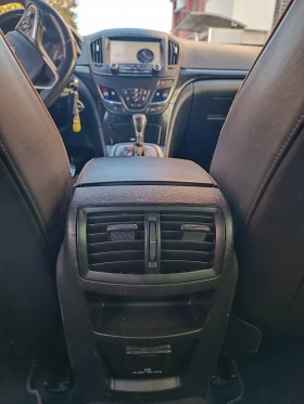 Opel Insignia 2.0. 193 к.с., снимка 9