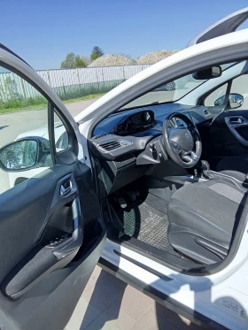 Peugeot 2008 1.2 бензин , снимка 7