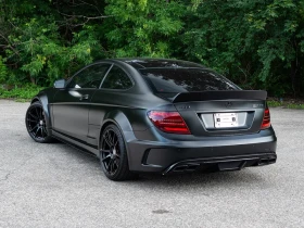 Mercedes-Benz C 63 AMG  BLACK SERIES KIT | ФИКСИРАНА ЦЕНА | CLEAN CARFAX , снимка 3