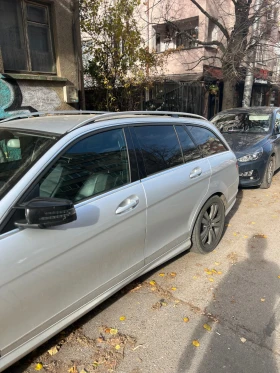 Mercedes-Benz C 180, снимка 4 - Автомобили и джипове - 53634199