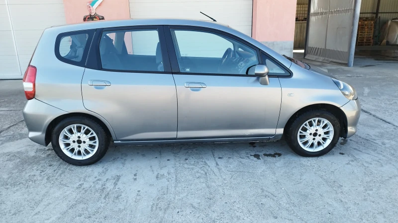 Honda Jazz 1.3, снимка 5 - Автомобили и джипове - 48523528