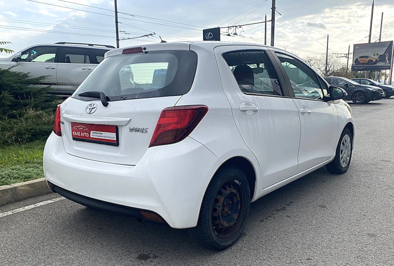 Toyota Yaris 1.3 VVT-i MT, LPG, снимка 5 - Автомобили и джипове - 52492295