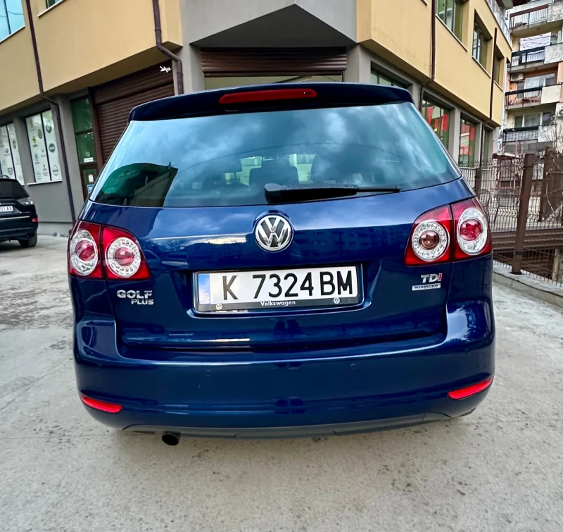 VW Golf Plus 1.6 TDi , Match, снимка 4 - Автомобили и джипове - 52670004