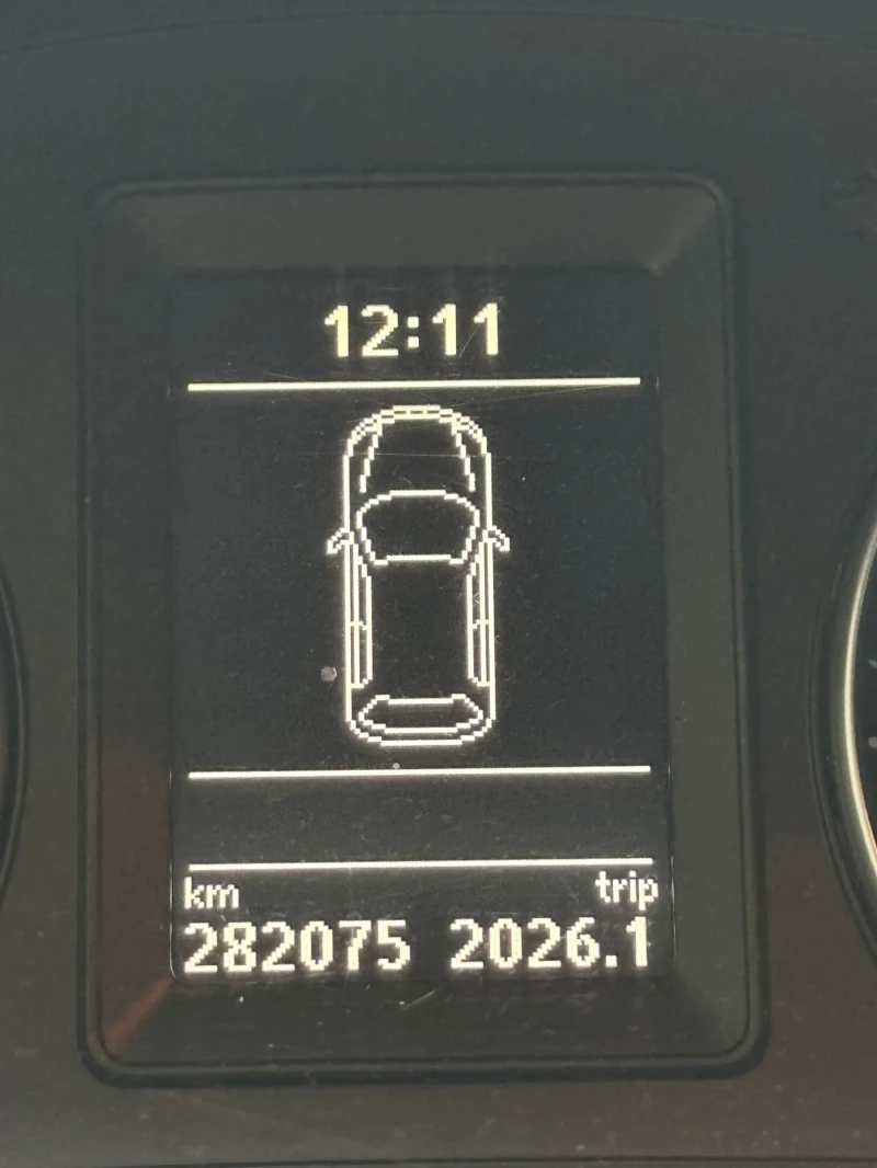 VW Golf Plus 1.6 TDi , Match, снимка 10 - Автомобили и джипове - 52670004