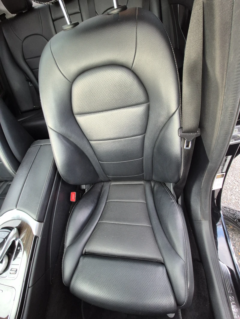 Mercedes-Benz C 300 4 MATIC, снимка 9 - Автомобили и джипове - 53180022