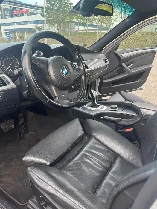 BMW 530E, снимка 5 - Автомобили и джипове - 48881177