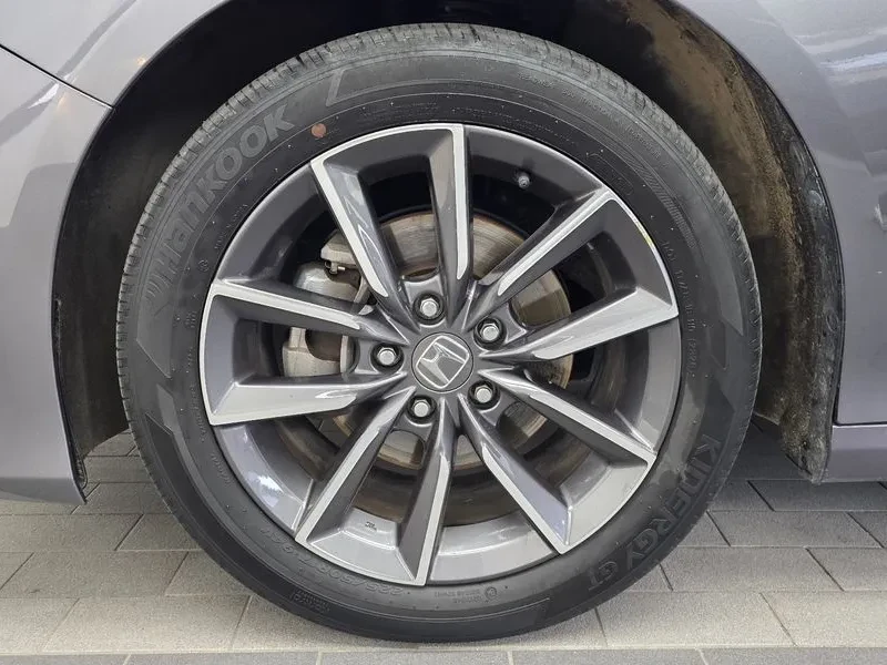 Honda Accord 10Th Generation 1.5 Turbo, снимка 5 - Автомобили и джипове - 54929352