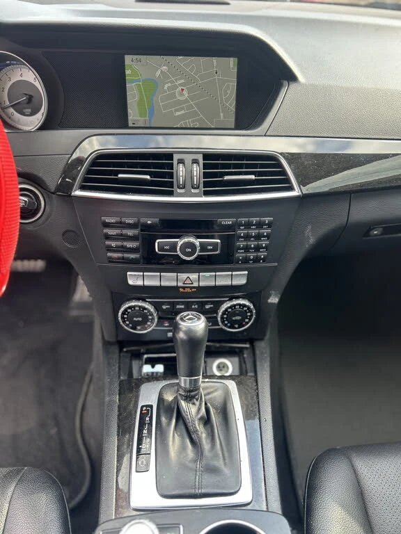 Mercedes-Benz C 300 SPORT 4MATIC * АВТОКРЕДИТ * ПРЕДСТАВИТЕЛСТВО, снимка 11 - Автомобили и джипове - 55024225