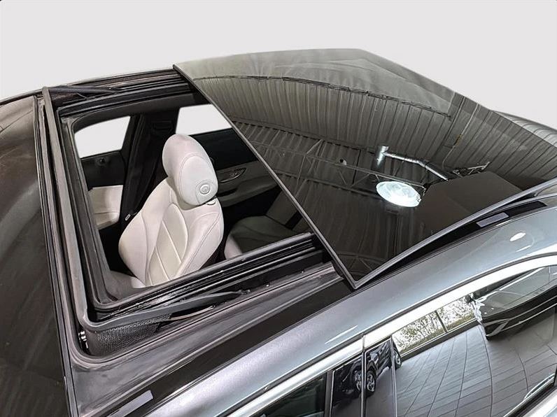 Mercedes-Benz C 300, снимка 8 - Автомобили и джипове - 55122525