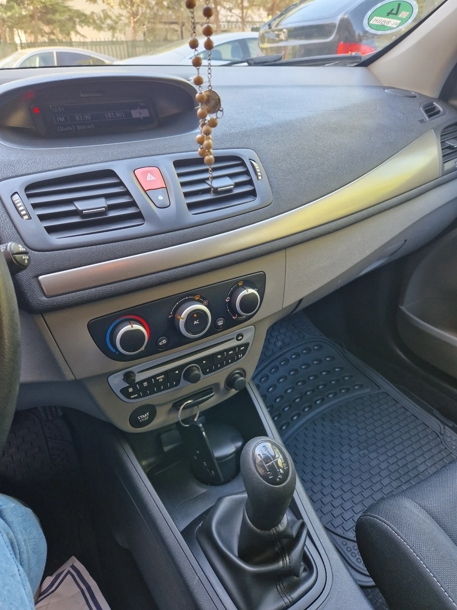 Renault Megane Лукс  - изображение 7