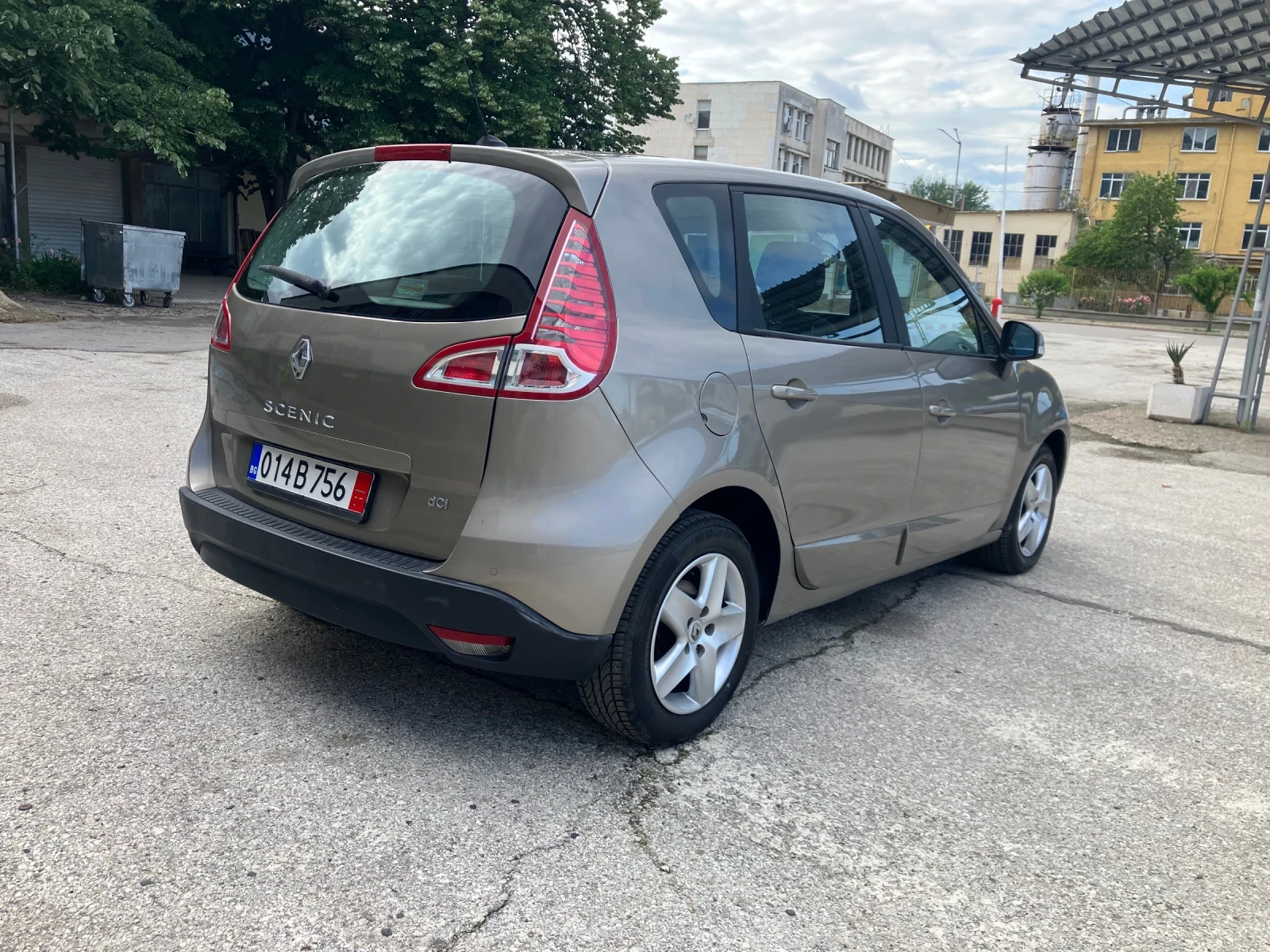 Renault Scenic X-mod 1.5dci  - изображение 5