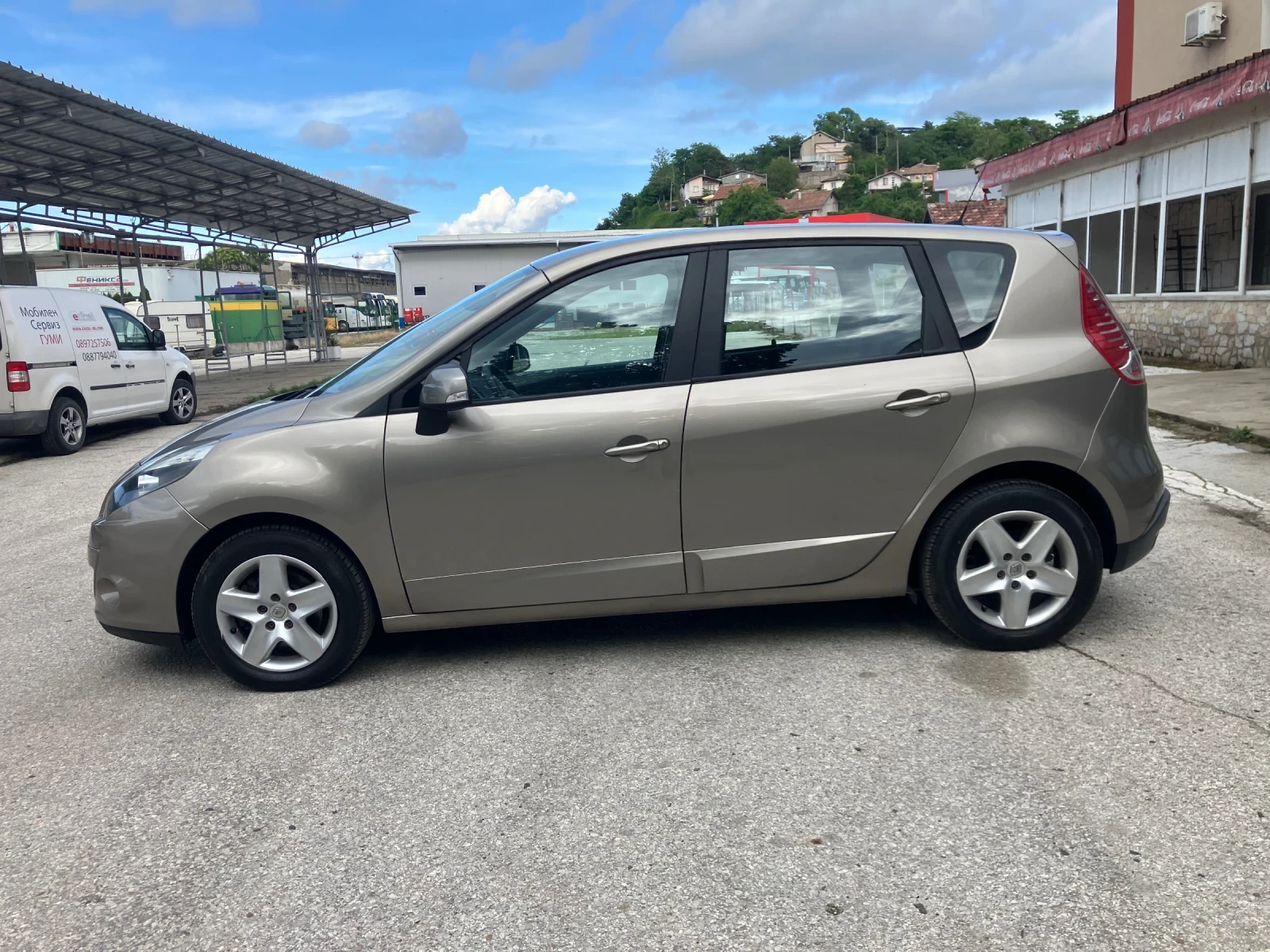 Renault Scenic X-mod 1.5dci  - изображение 8