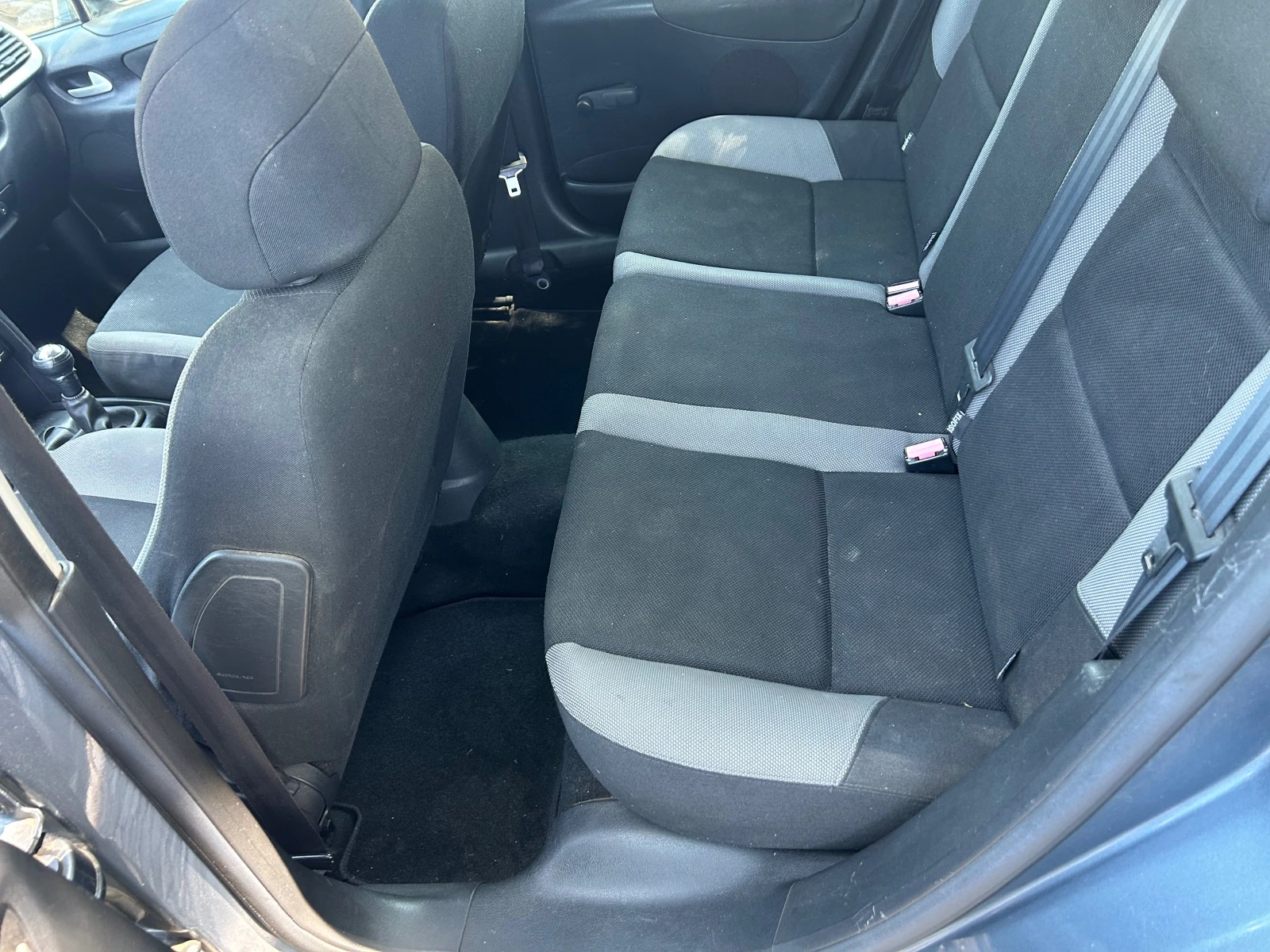 Peugeot 207 1.4-73.коня - изображение 7