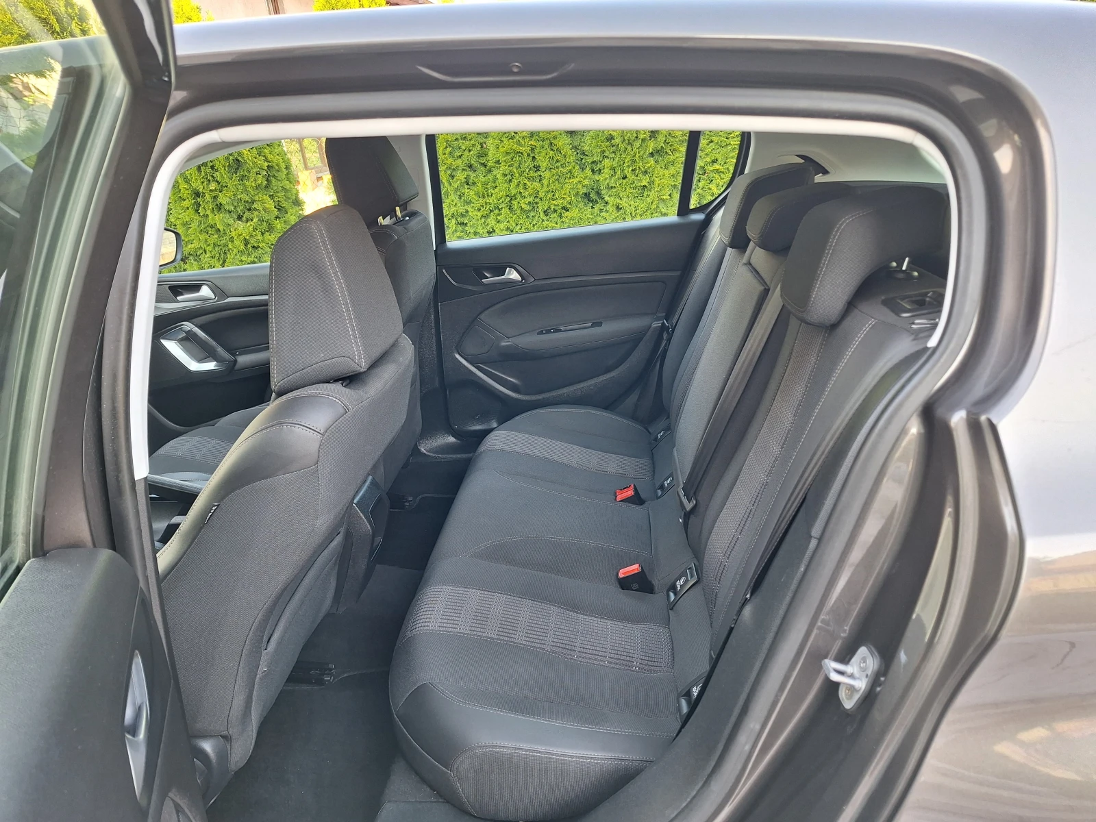 Peugeot 308 1.5 HDI KATO HOBA - изображение 9