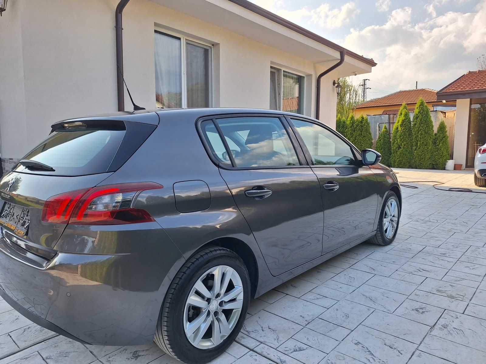 Peugeot 308 1.5 HDI KATO HOBA - изображение 4
