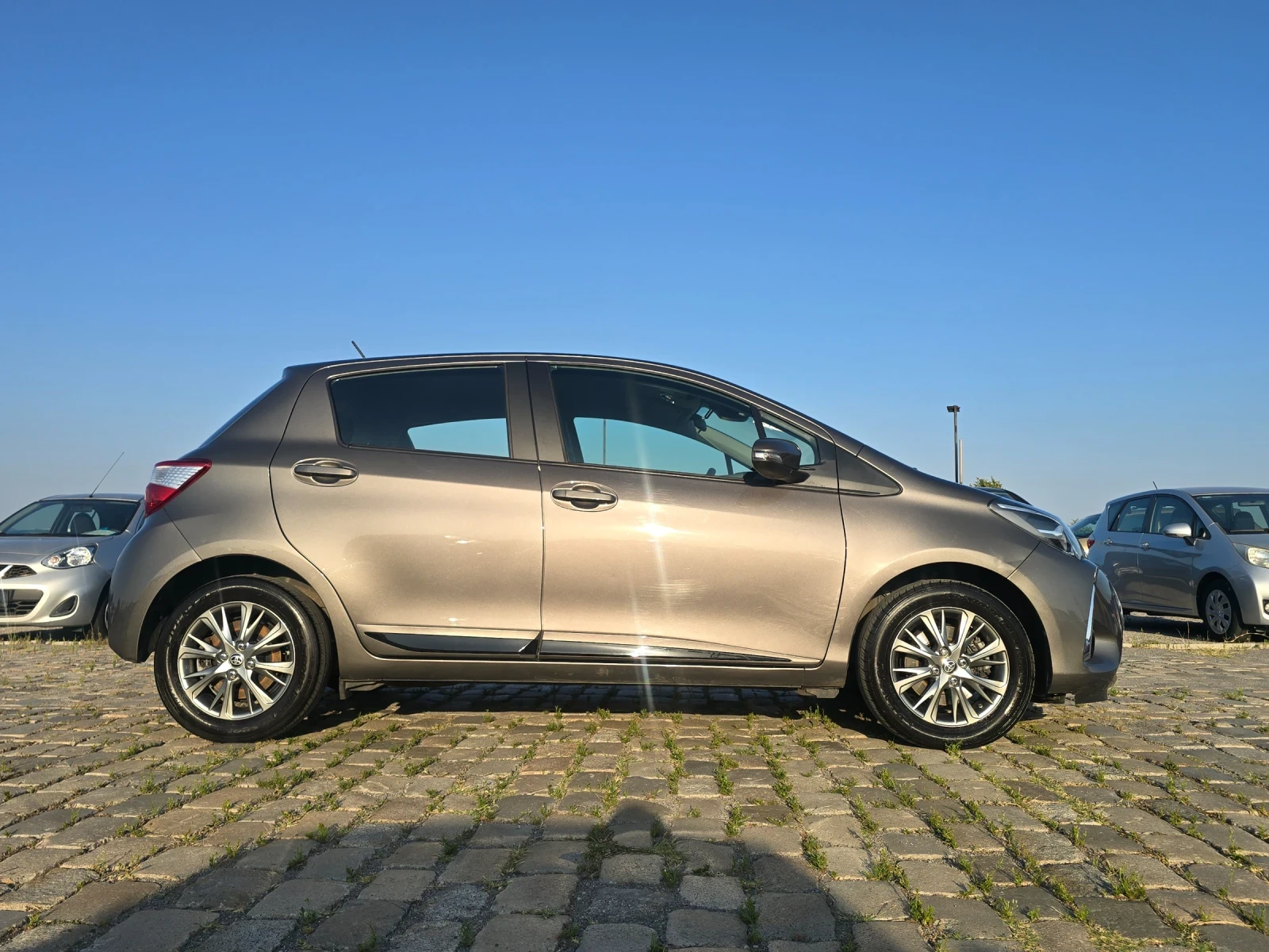 Toyota Yaris 1.5Hybrid 78000км EURO 6B - изображение 5