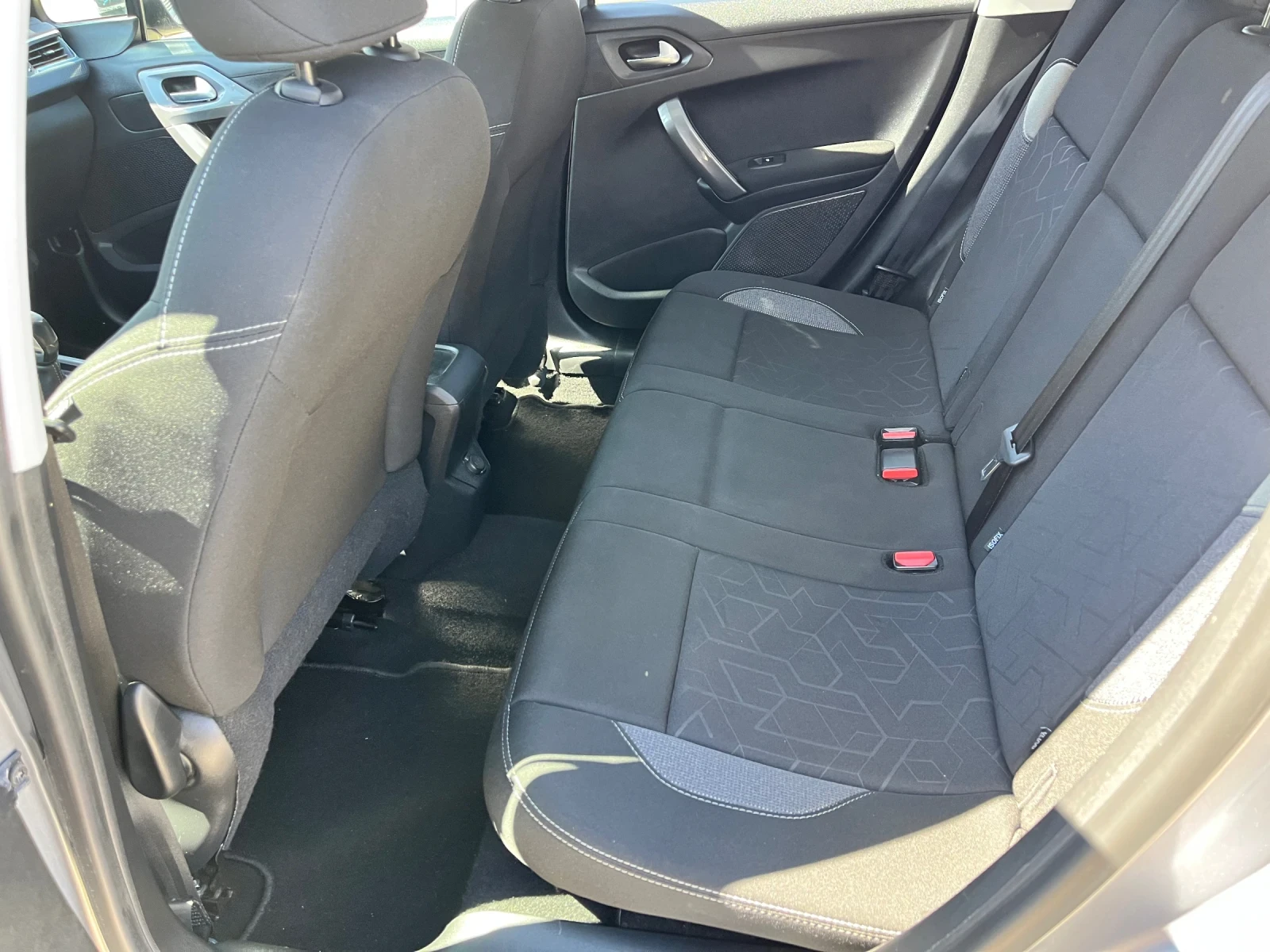 Peugeot 2008 1.6 Blue HDI Style FACELIFT  !!! | Mobile.bg   13