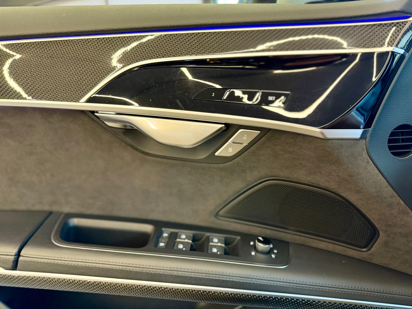 Audi S8 Laser* B&O* Лизинг* V8 Biturbo* Lift System - изображение 7