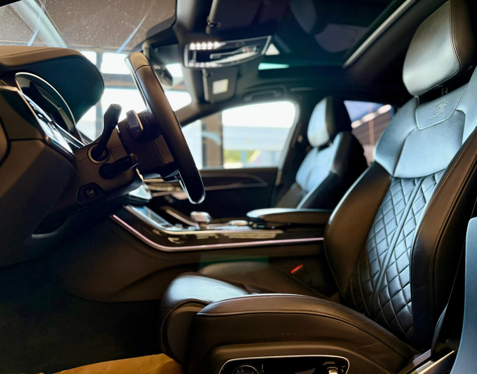 Audi S8 Laser* B&O* Лизинг* V8 Biturbo* Lift System - изображение 8
