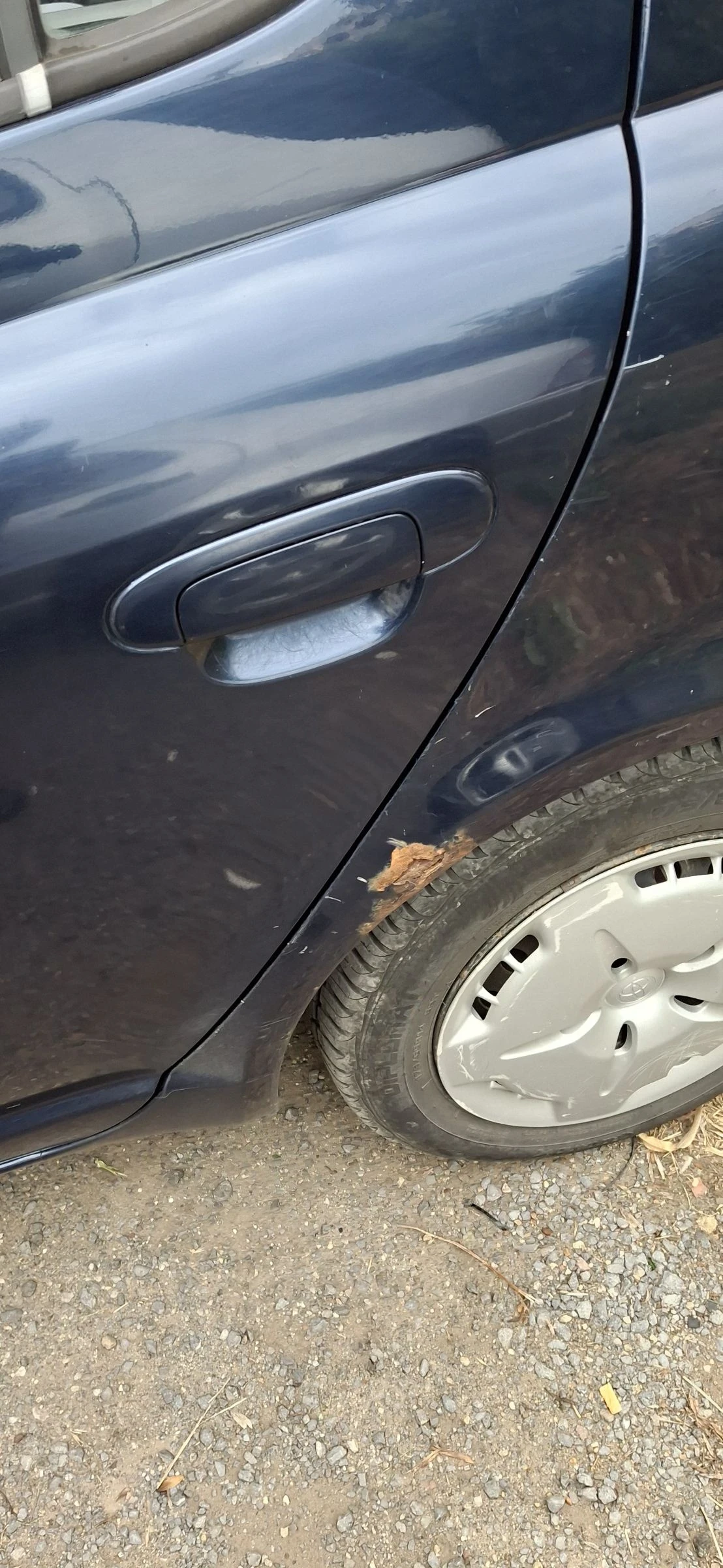 Toyota Yaris Газ/Бензин 1300 - изображение 3