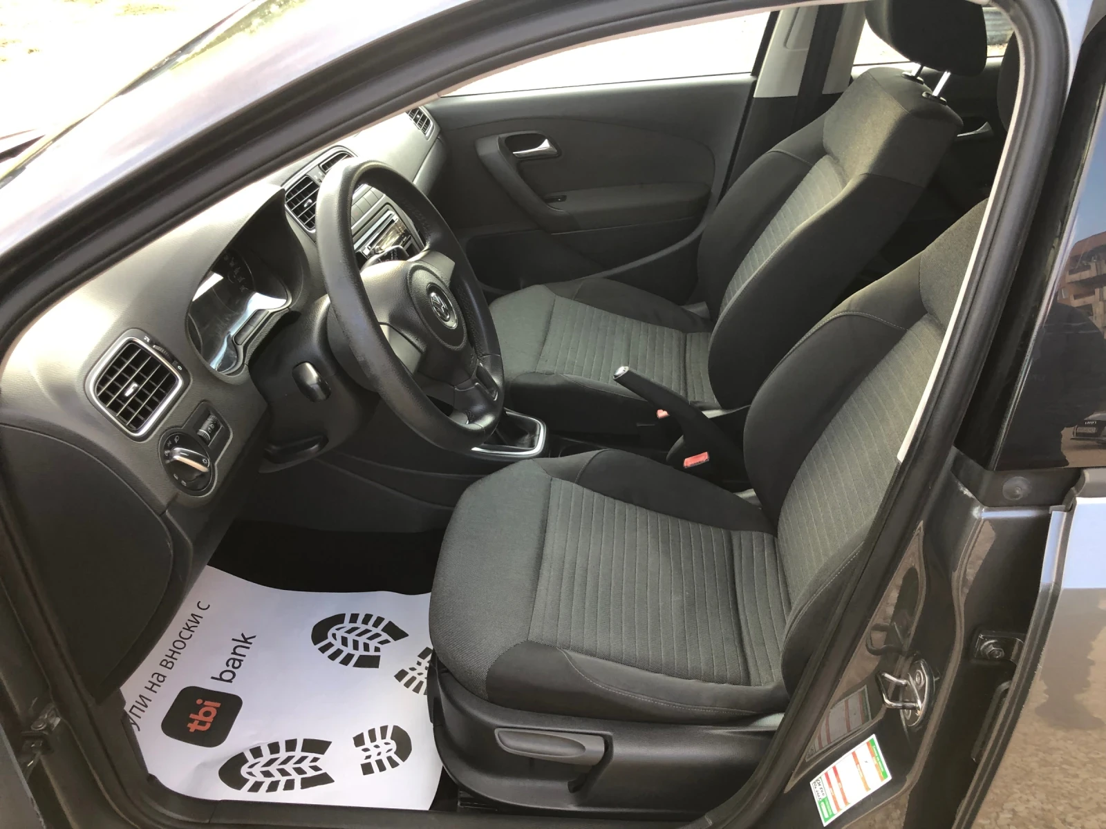 VW Polo КАТО НОВА/РЕГИСТРИРАН-ВС ПЛАТЕНО+ ТОТАЛНО ОБСЛУЖЕН - изображение 10