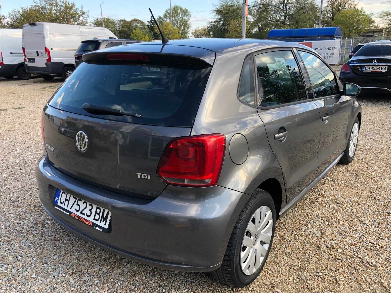 VW Polo КАТО НОВА/РЕГИСТРИРАН-ВС ПЛАТЕНО+ ТОТАЛНО ОБСЛУЖЕН - изображение 5