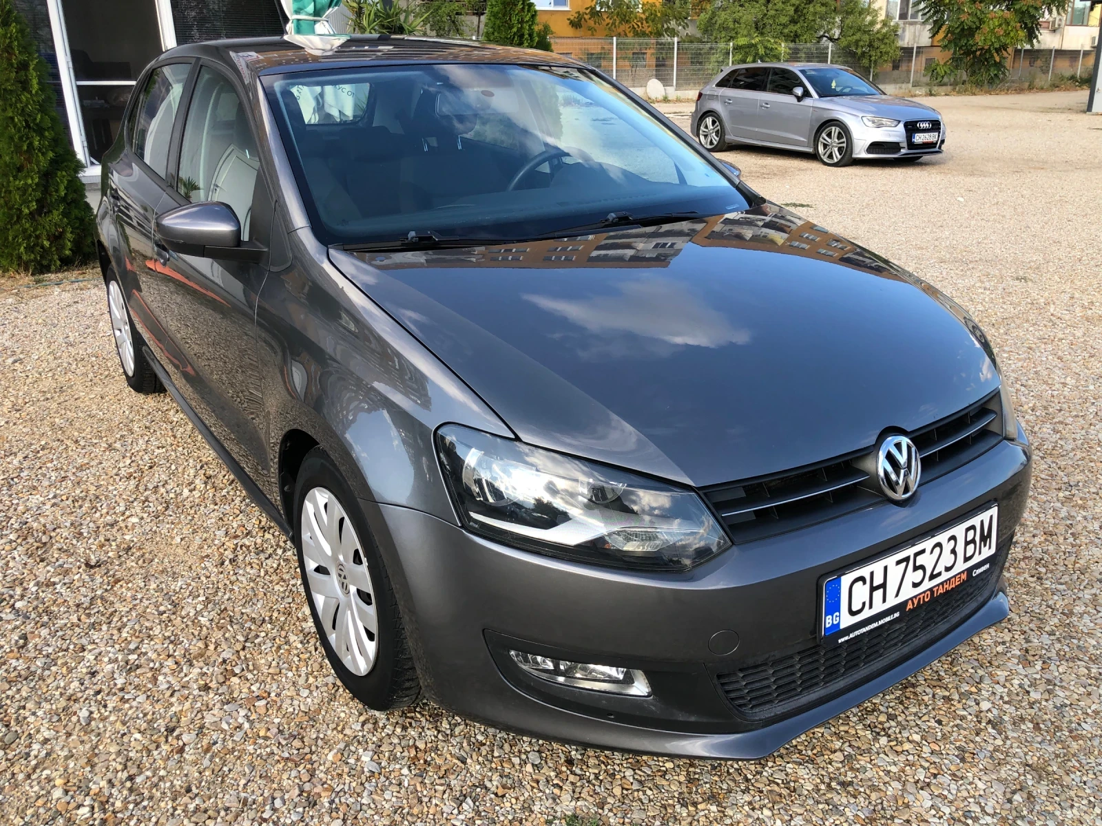 VW Polo КАТО НОВА/РЕГИСТРИРАН-ВС ПЛАТЕНО+ ТОТАЛНО ОБСЛУЖЕН - изображение 3