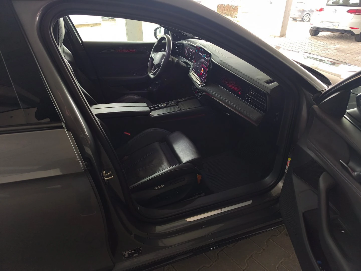 VW Passat 2.0 TSI 195 kW 4Motion R-Line | Mobile.bg � ����������� 7