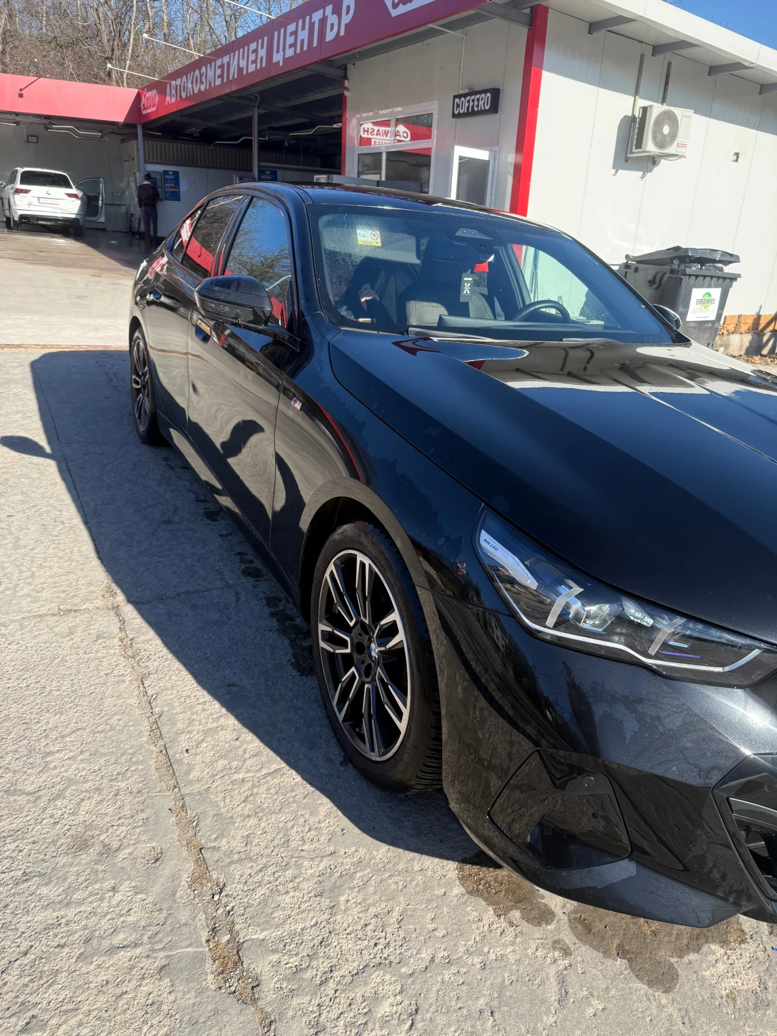 BMW 520 M PAC/Xdrive/Обдухване/Harman Kardon, снимка 4 - Автомобили и джипове - 53760579