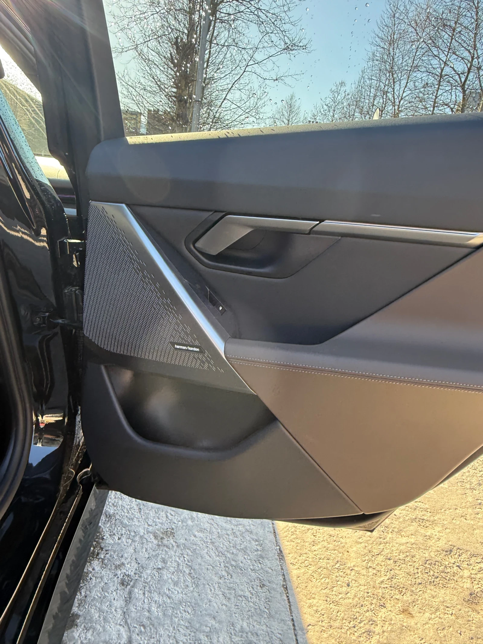 BMW 520 M PAC/Xdrive/Обдухване/Harman Kardon, снимка 9 - Автомобили и джипове - 53760579