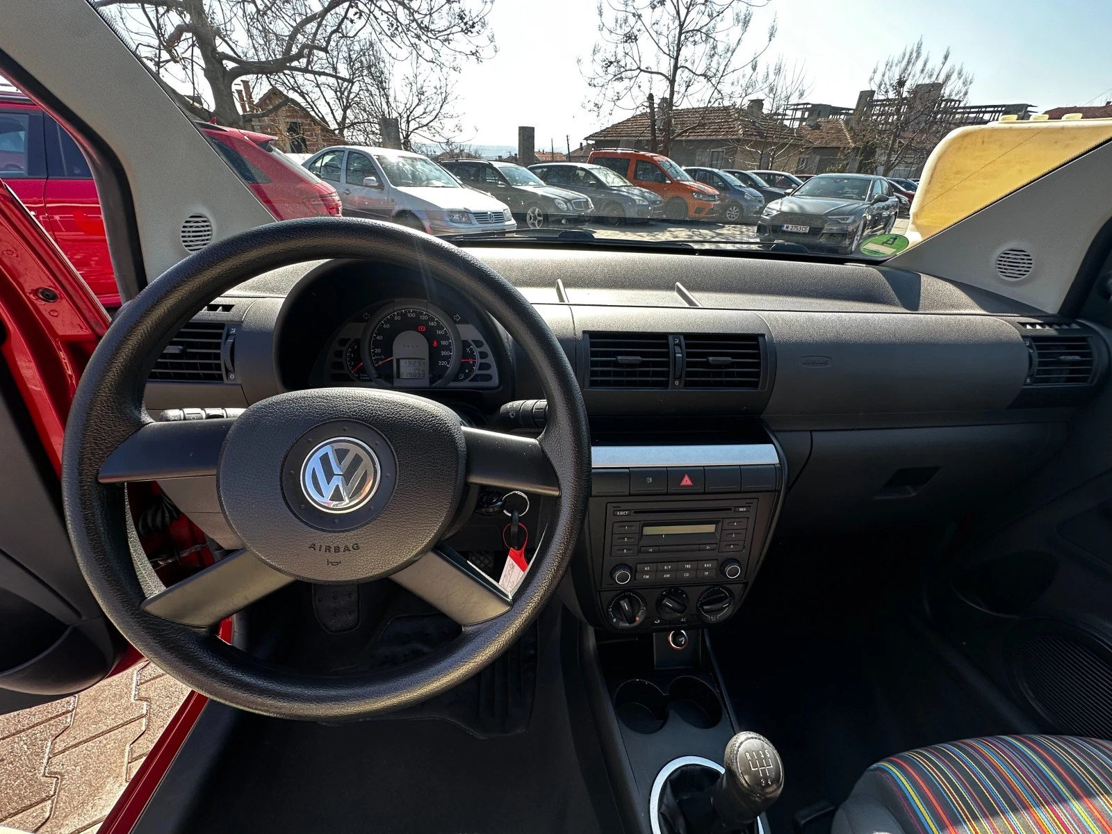 VW Fox 1.4i 75к.с, снимка 11 - Автомобили и джипове - 53818120