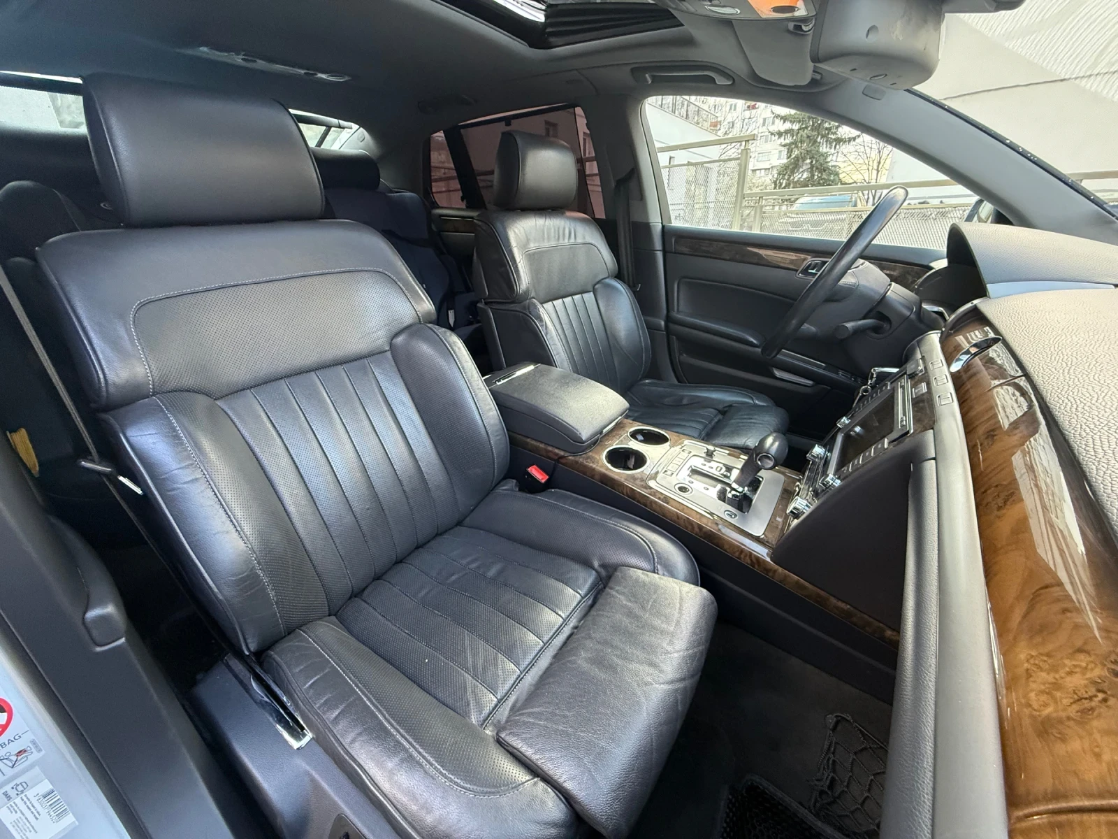 VW Phaeton 3.0 TDI 4 Motion Distronic, снимка 9 - Автомобили и джипове - 53996690