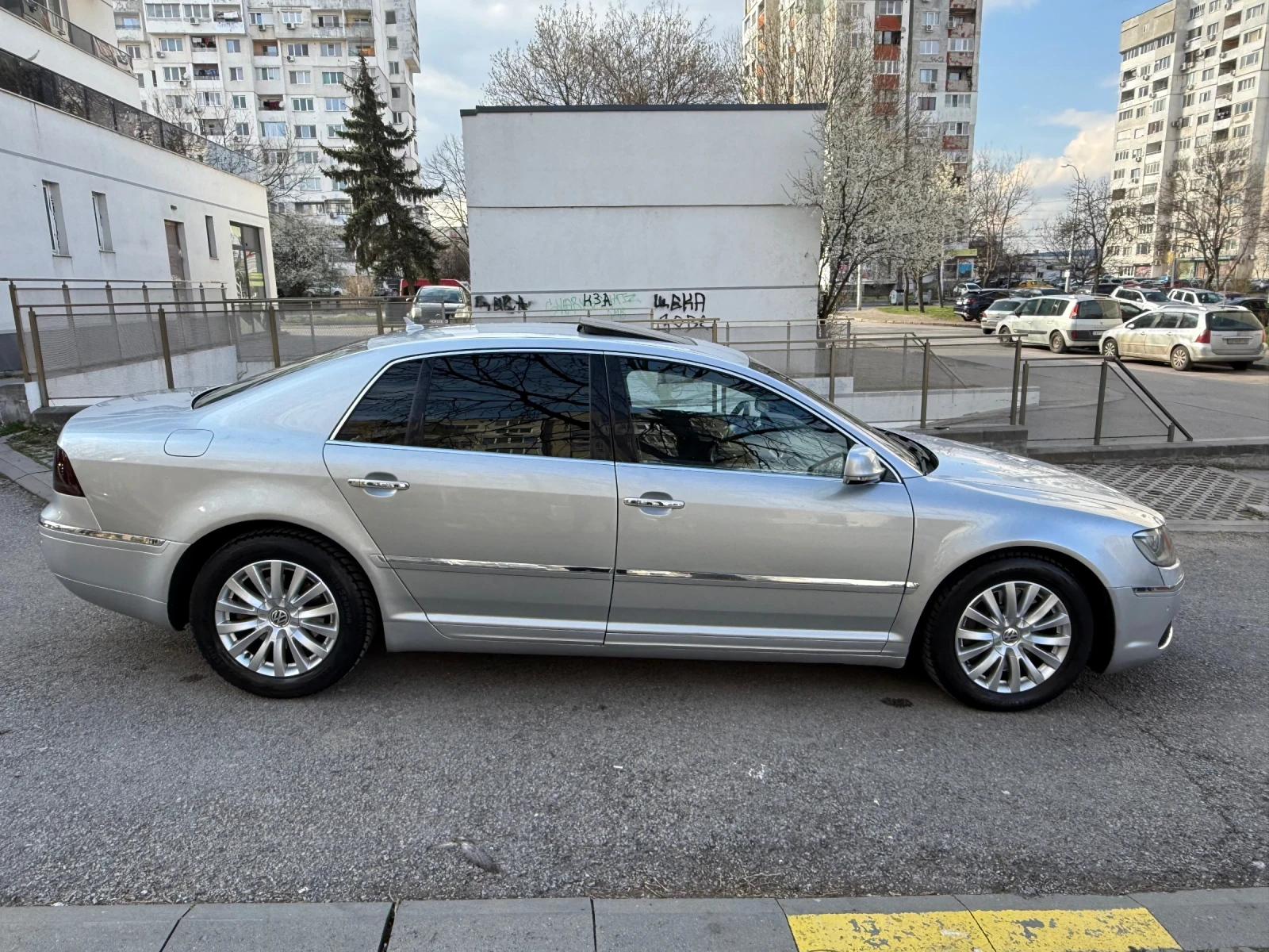 VW Phaeton 3.0 TDI 4 Motion Distronic, снимка 6 - Автомобили и джипове - 53996690