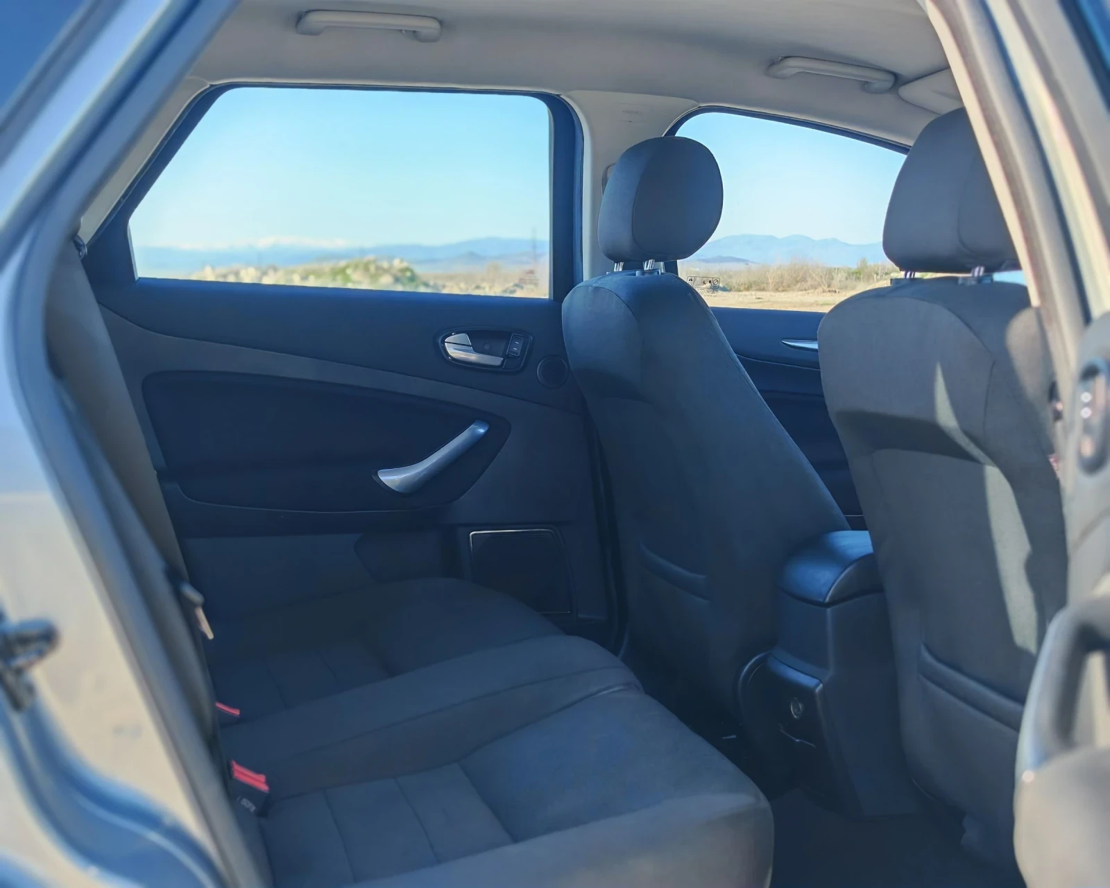 Ford Mondeo 2.0 146 К.С. ГАЗ БЕНЗИН! , снимка 11 - Автомобили и джипове - 54142585